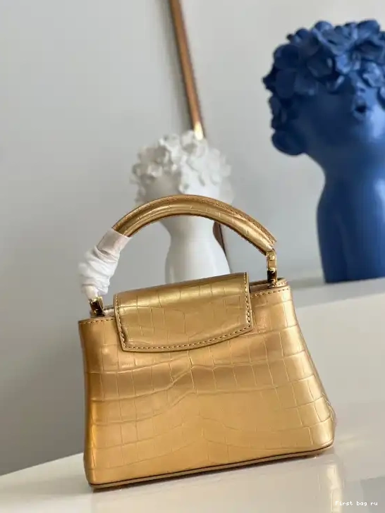 First bag ru MINI LOUIS CAPUCINES VUITTON 0503